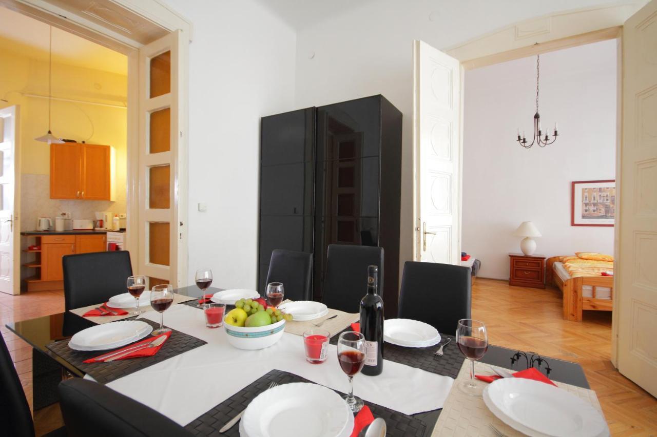 Blue Rose Apartment Budapest Bagian luar foto